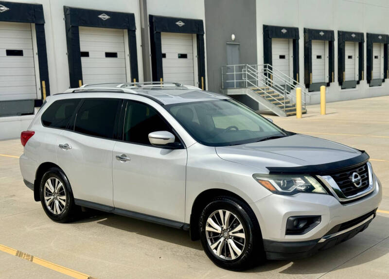 2018 Nissan Pathfinder SV