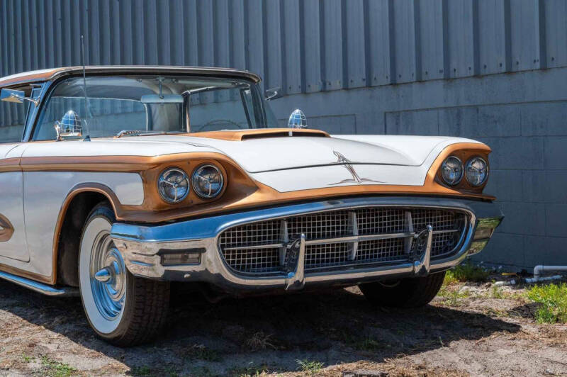 1960 Ford Thunderbird