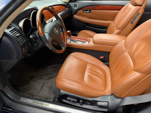2004 Lexus SC 430