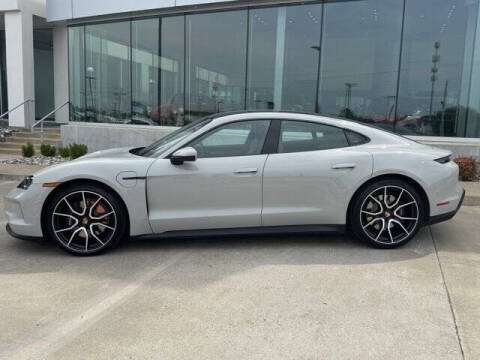 2025 Porsche Taycan 4