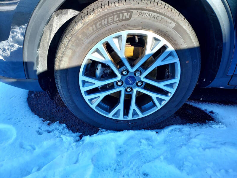 2022 Ford Escape SEL