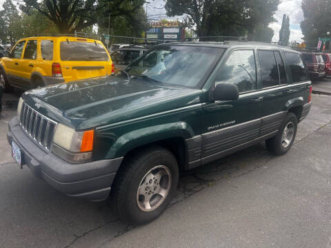 1998 Jeep Grand Cherokee for sale at Blue Line Auto Group in Portland OR