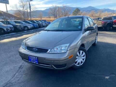 2005 Ford Focus for sale at Lakeside Auto Brokers in Colorado Springs CO