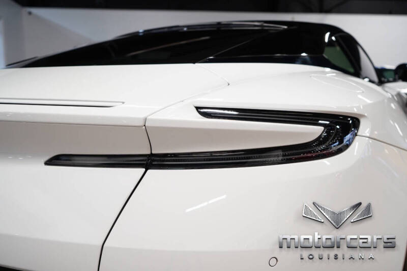 2018 Aston Martin DB11 V8