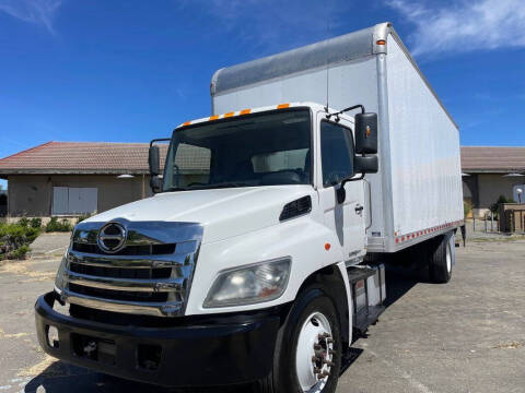 2020 Hino 268A