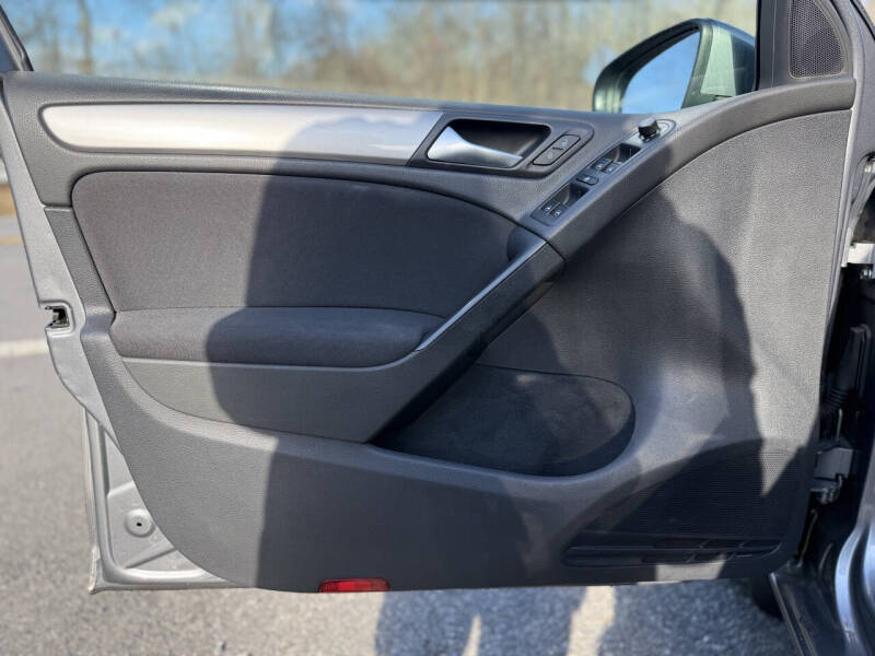 2012 Volkswagen Golf 2.5L PZEV