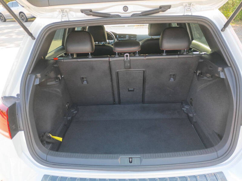 2019 Volkswagen Golf GTI SE