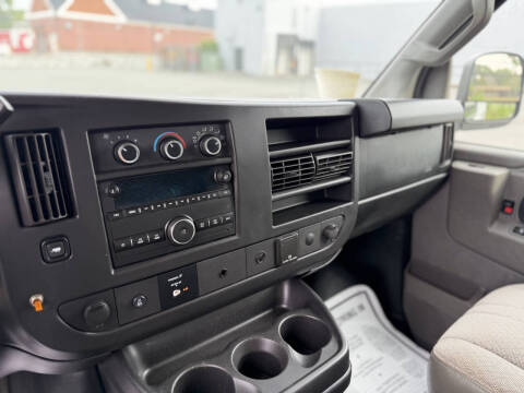 2017 Chevrolet Express 2500
