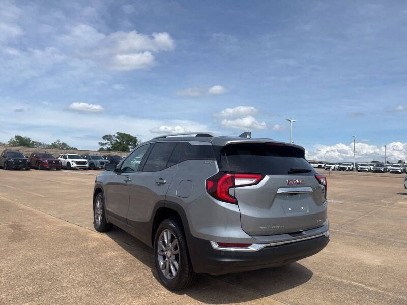 2024 GMC Terrain SLT