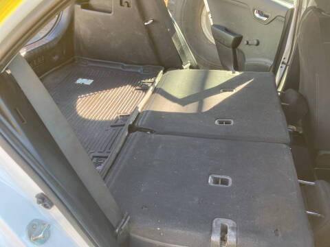 2018 Kia Rio 5-Door LX