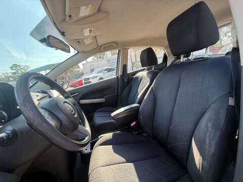 2012 Mazda MAZDA2 Sport