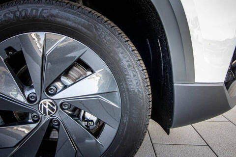 2025 Volkswagen Taos S