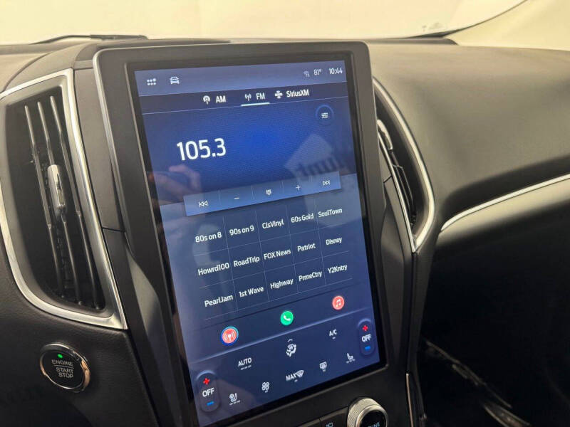 2023 Ford Edge Titanium
