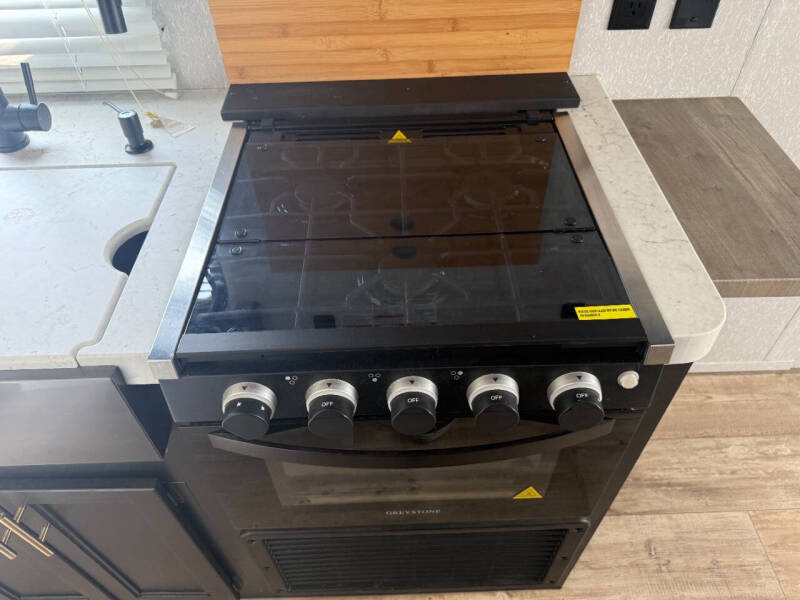 2022 Forest River Grey Wolf