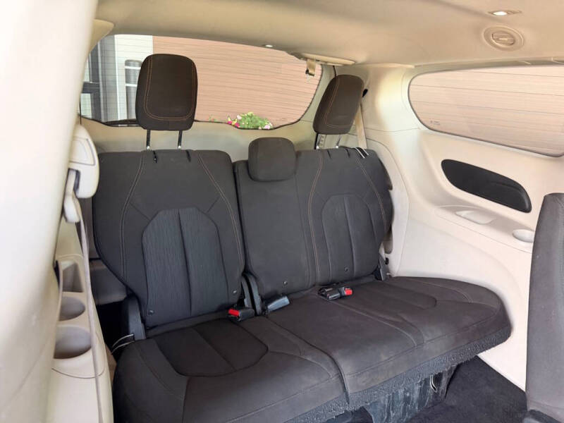 2017 Chrysler Pacifica Touring