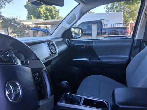 2020 Toyota Tacoma SR5 V6