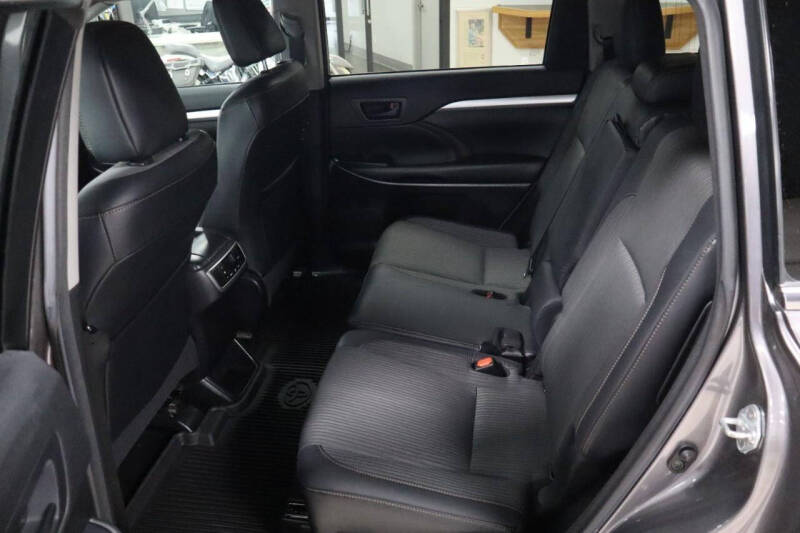 2017 Toyota Highlander LE Plus