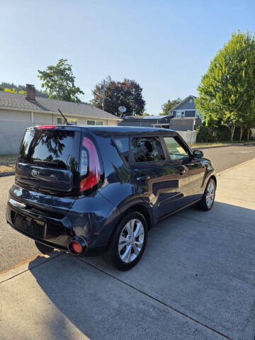 2016 Kia Soul +