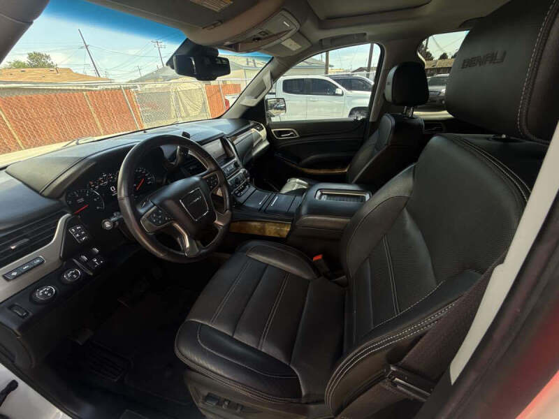 2017 GMC Yukon XL Denali