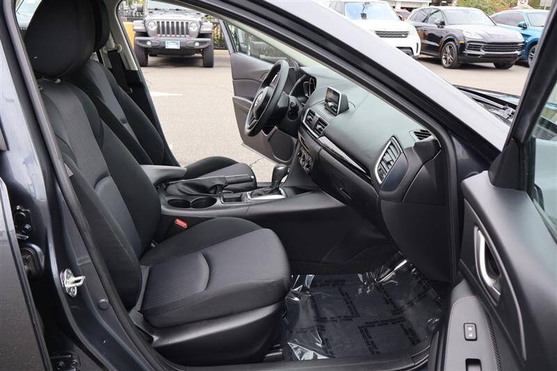 2015 Mazda MAZDA3 i SV