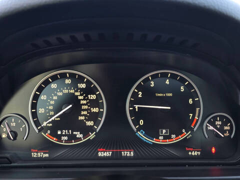 2015 BMW 5 Series 528i xDrive