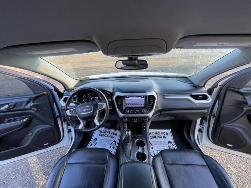 2017 GMC Acadia SLT-1