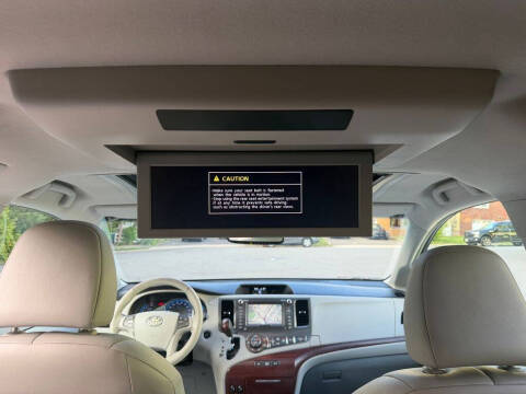 2011 Toyota Sienna XLE 7-Passenger