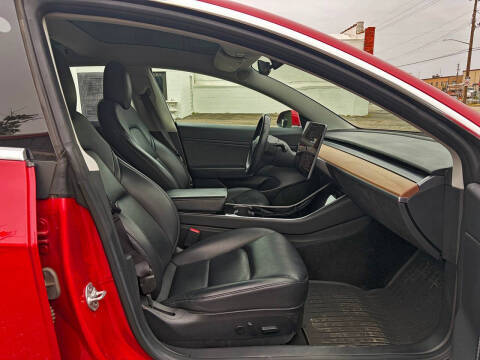 2018 Tesla Model 3 Performance