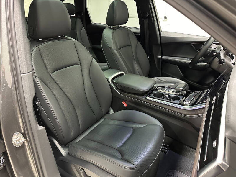 2021 Audi Q7 quattro Premium Plus 55 TFSI