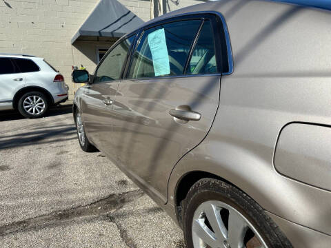 2005 Toyota Avalon XLS