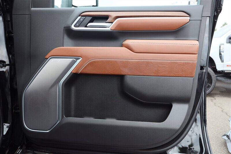 2025 GMC Sierra 3500HD