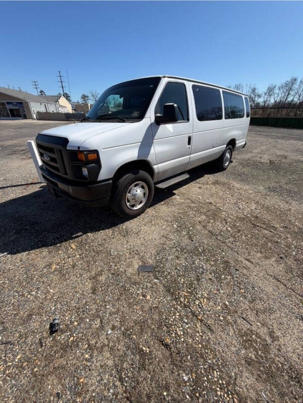 2014 Ford E-Series E-350 SD XL
