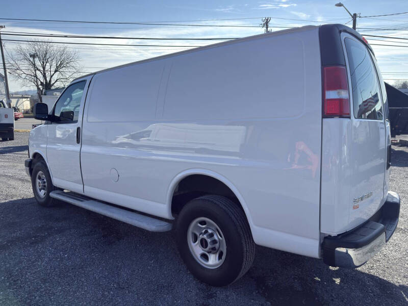 2023 GMC Savana 2500