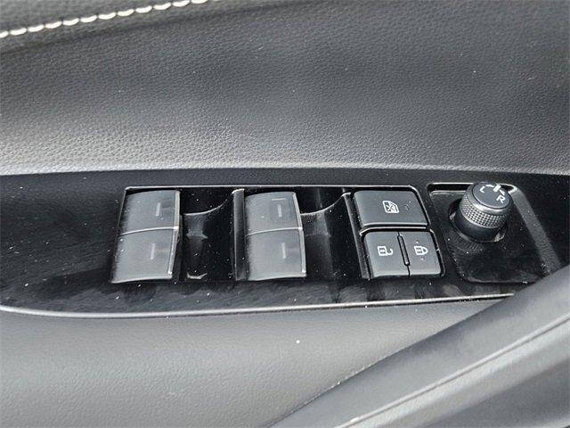 2024 Toyota Corolla Hatchback SE