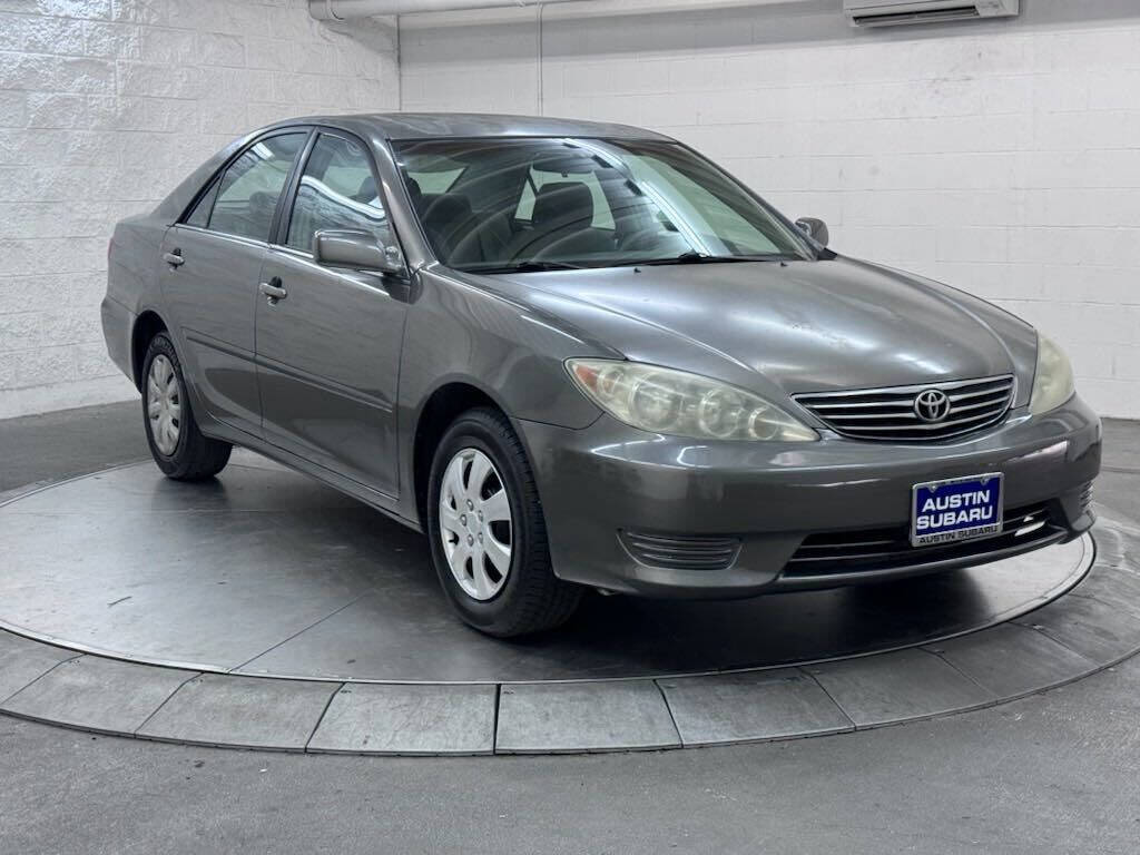 toyota camry 2005 argento