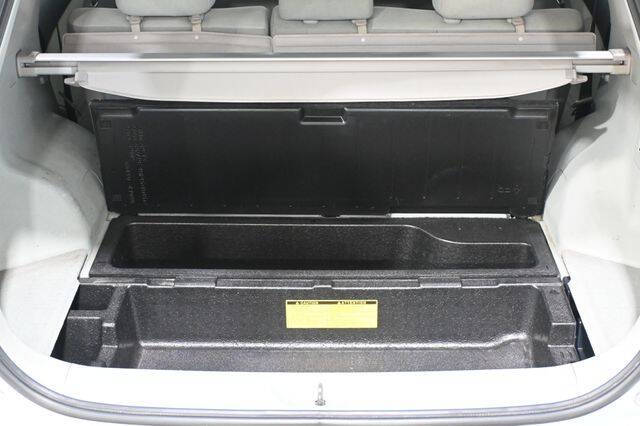 2013 Toyota Prius v Three