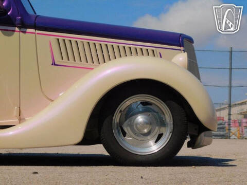1935 Ford Tudor