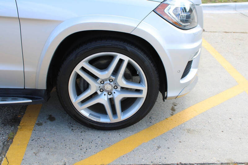 2016 Mercedes-Benz GL-Class GL 550 4MATIC