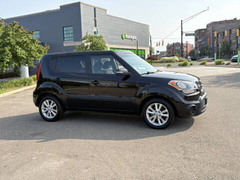 2013 Kia Soul +