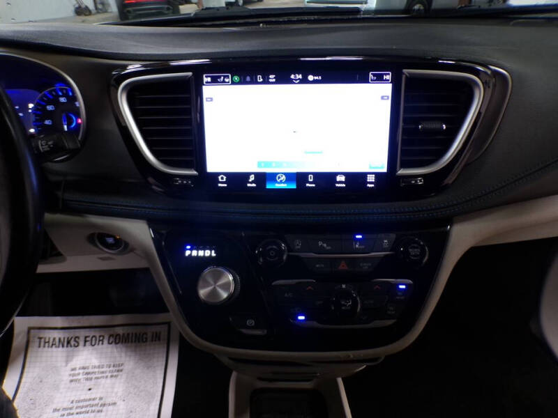 2021 Chrysler Pacifica Touring L