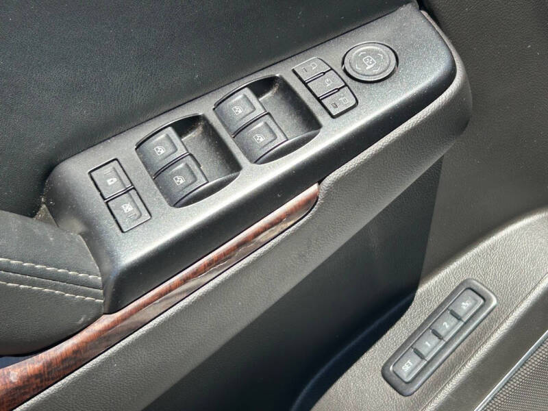 2017 GMC Yukon XL SLT