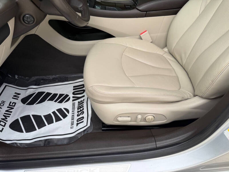 2017 Buick LaCrosse Essence