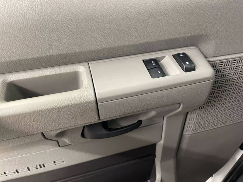 2014 Ford E-Series E-350 SD