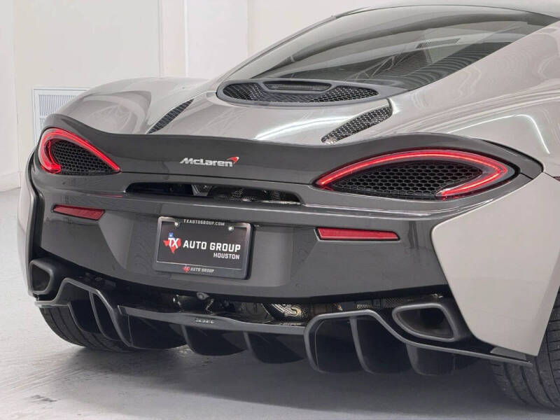 2017 McLaren 570GT