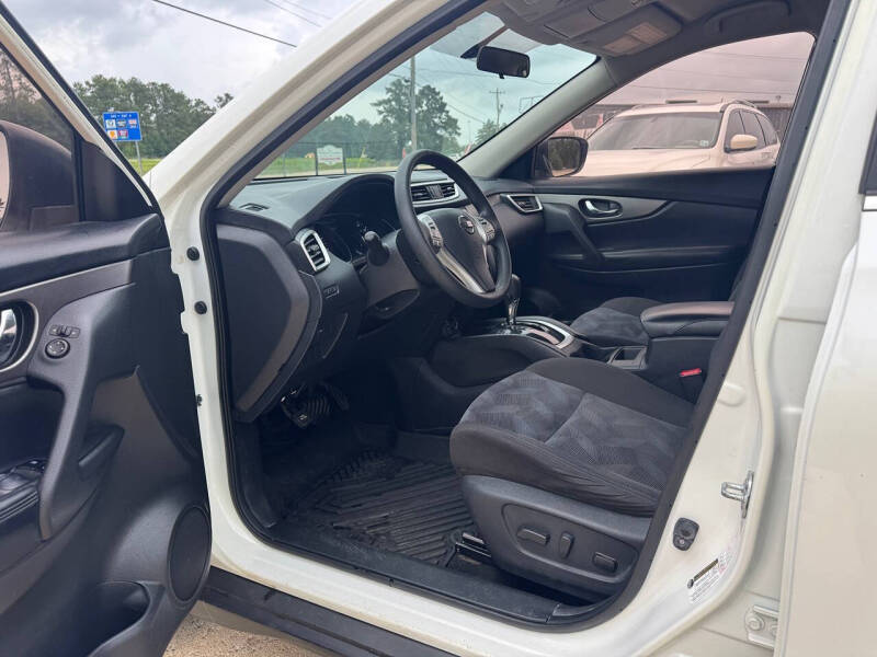 2016 Nissan Rogue SV