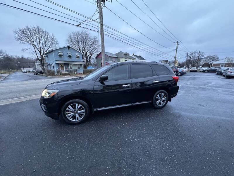 2019 Nissan Pathfinder SV