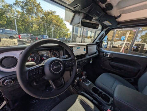 2025 Jeep Gladiator Sport S