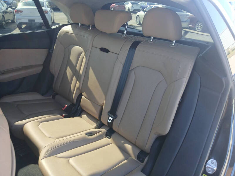 2019 Audi Q8 quattro Premium Plus 55 TFSI