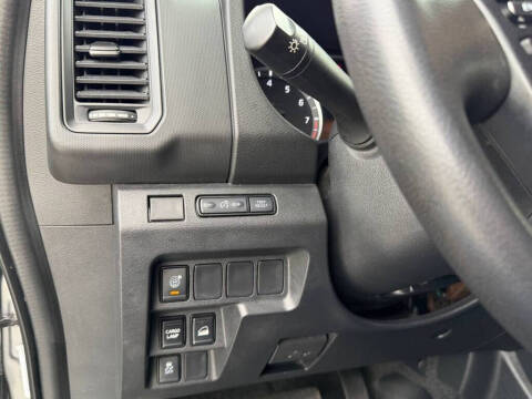 2022 Nissan Frontier S