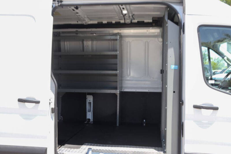 2023 Ford E-Transit